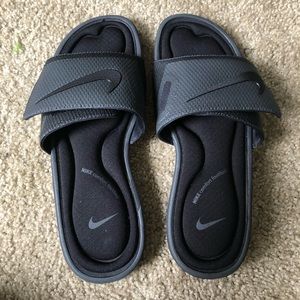 Nike comfort footbed slip on sandals